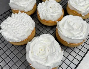 pochage meringue Tartelette citron meringuée-Perle Dorée