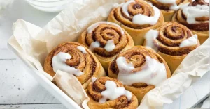Cinnamon Rolls maison ultra moelleux au glaçage cream cheese – Recette Perle Dorée